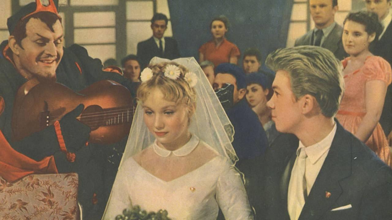 Neva Melodies 1959 movie scene