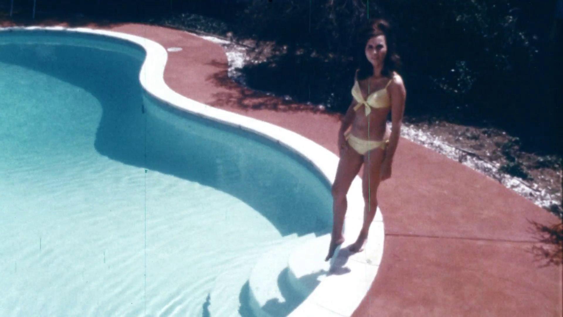 Two Roses and a Golden Rod 1969 movie scene