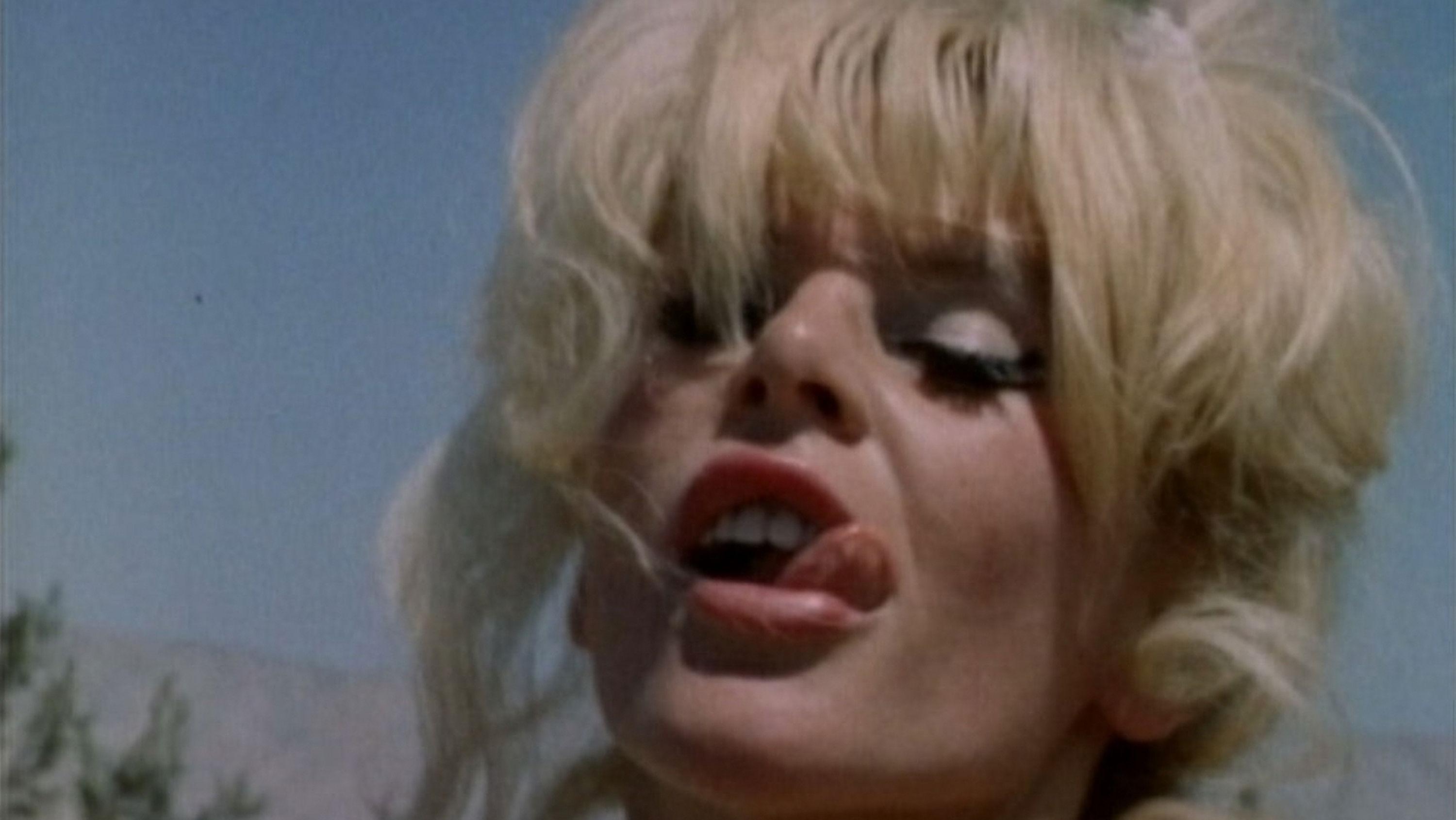 Mondo Topless 1966 movie scene