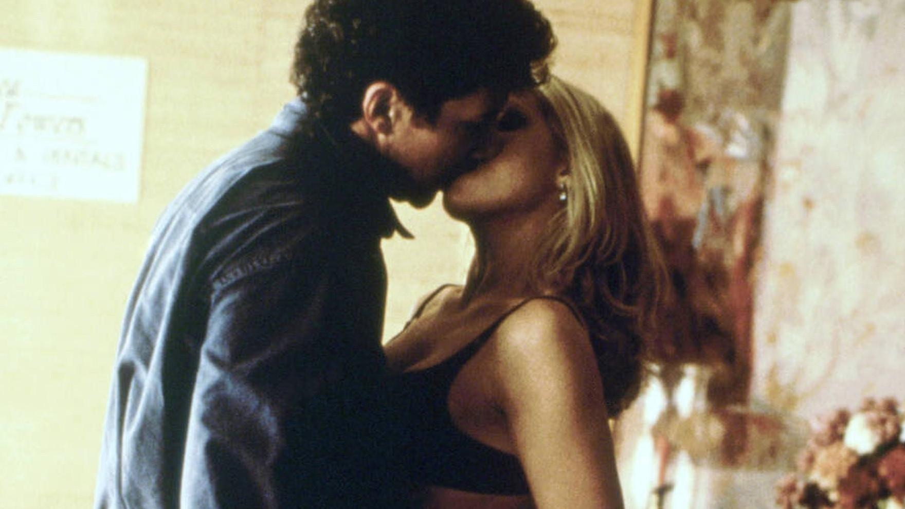 A Kiss So Deadly 1996 movie scene