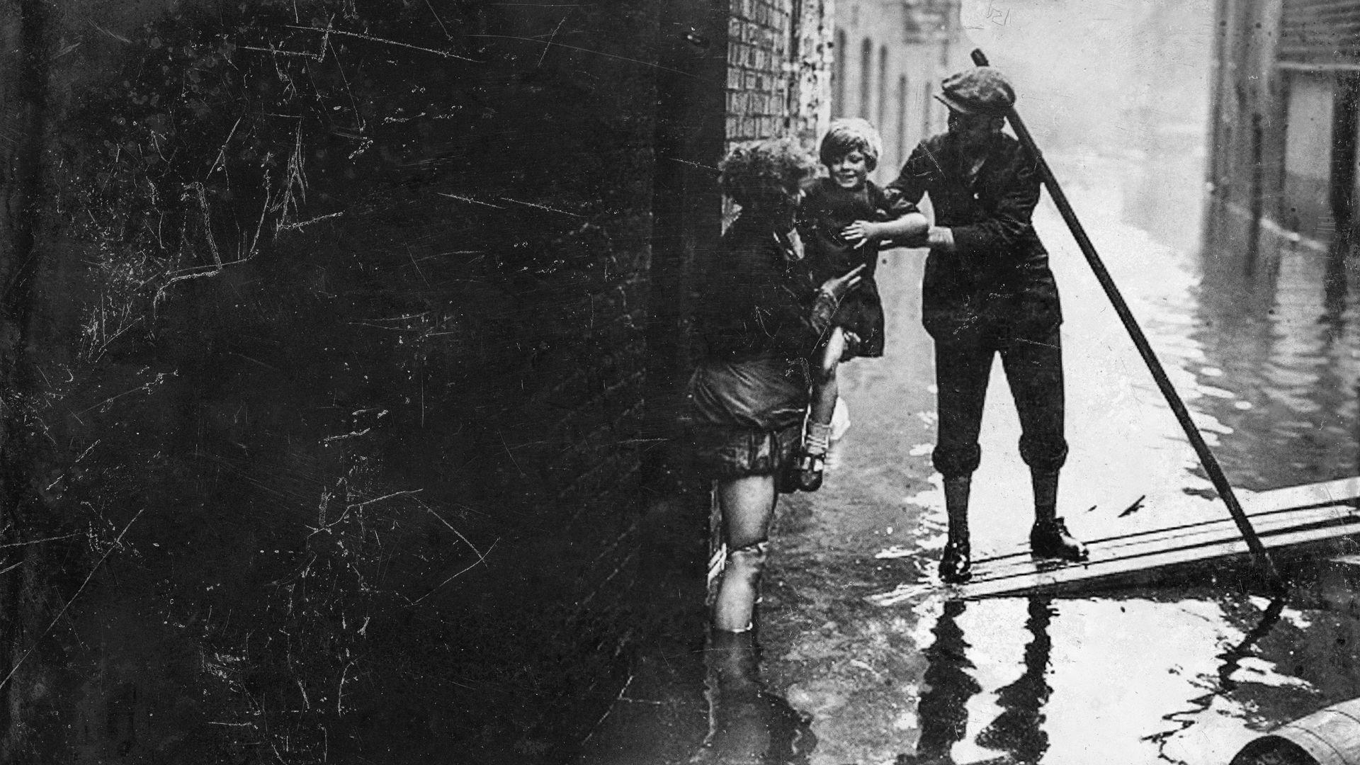 1928: The Year the Thames Flooded 2024 movie scene