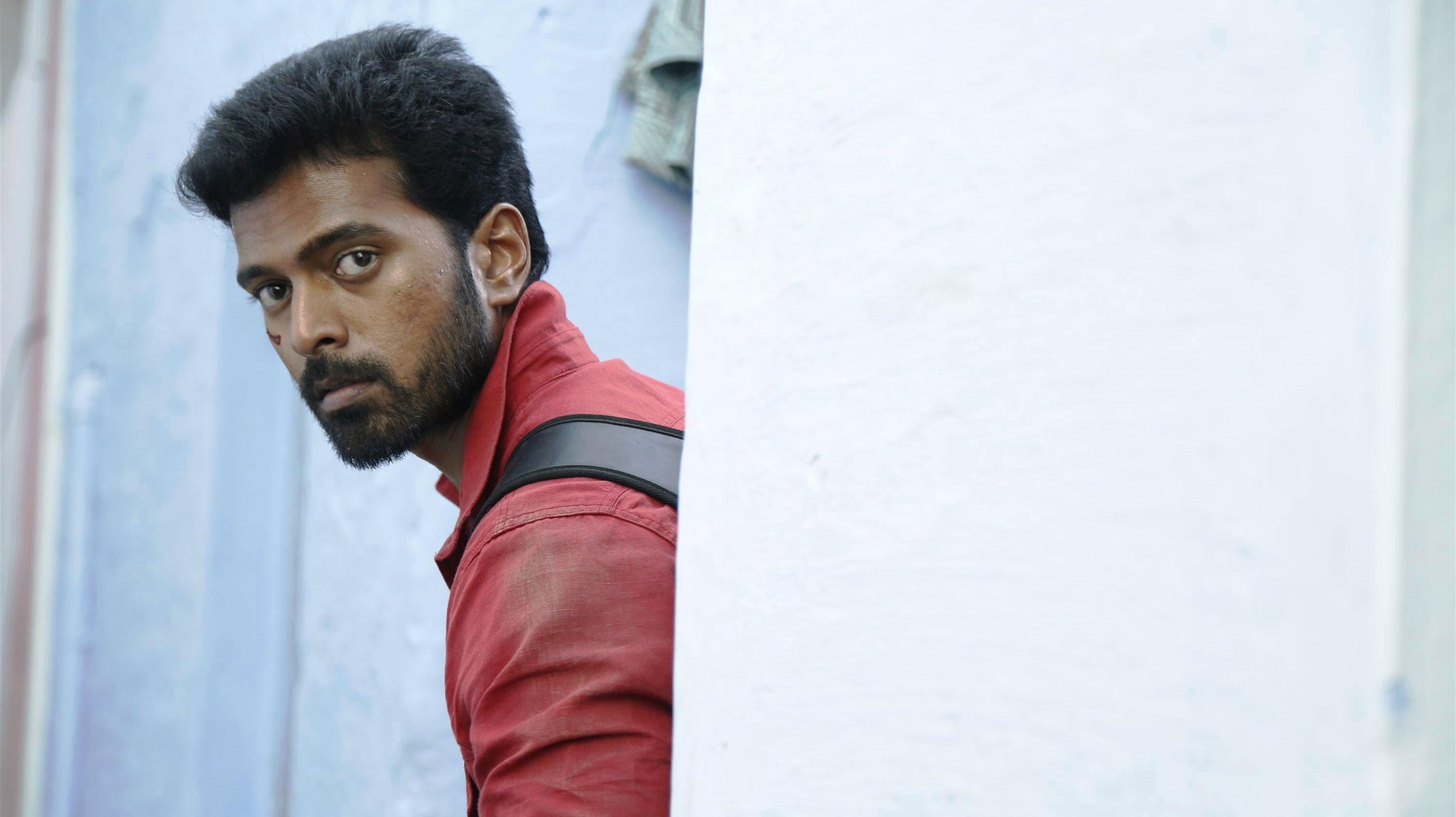 Suttu Pidikka Utharavu 2019 movie scene