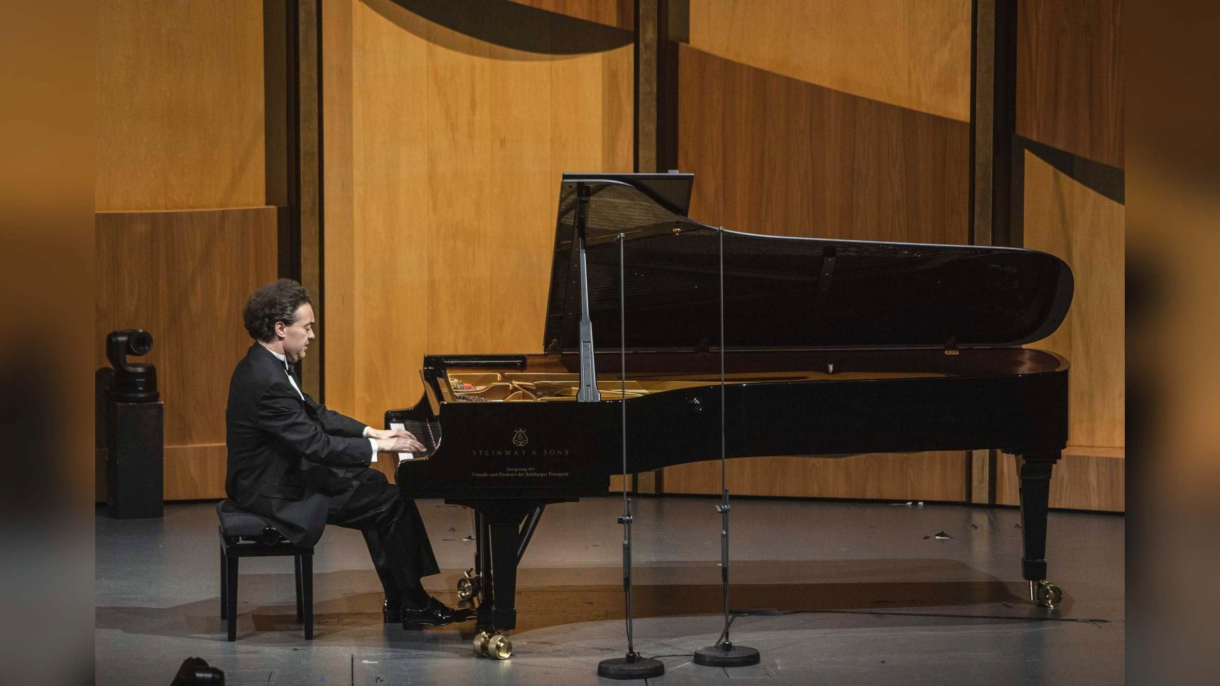Evgeny Kissin - The Salzburg Recital 2023 movie scene