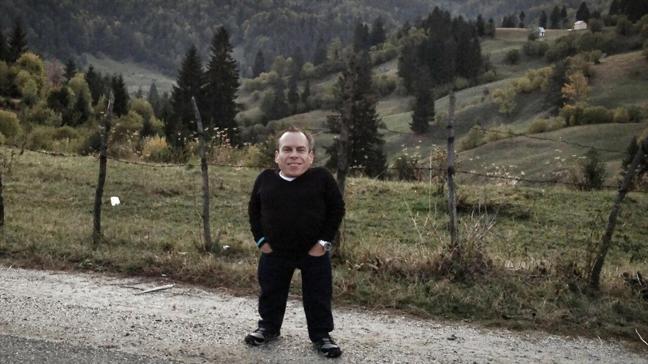 Warwick Davis and the Seven Dwarfs of Auschwitz 2013 movie scene