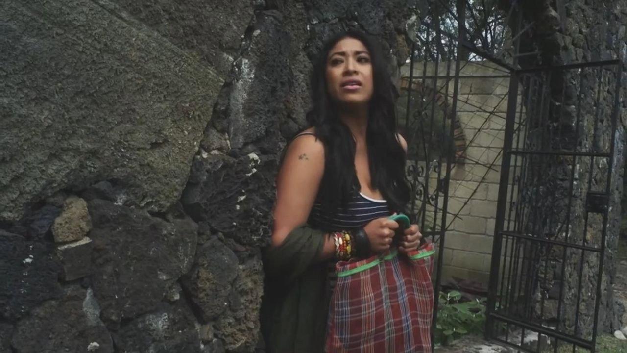 Amor maldito 2017 movie scene