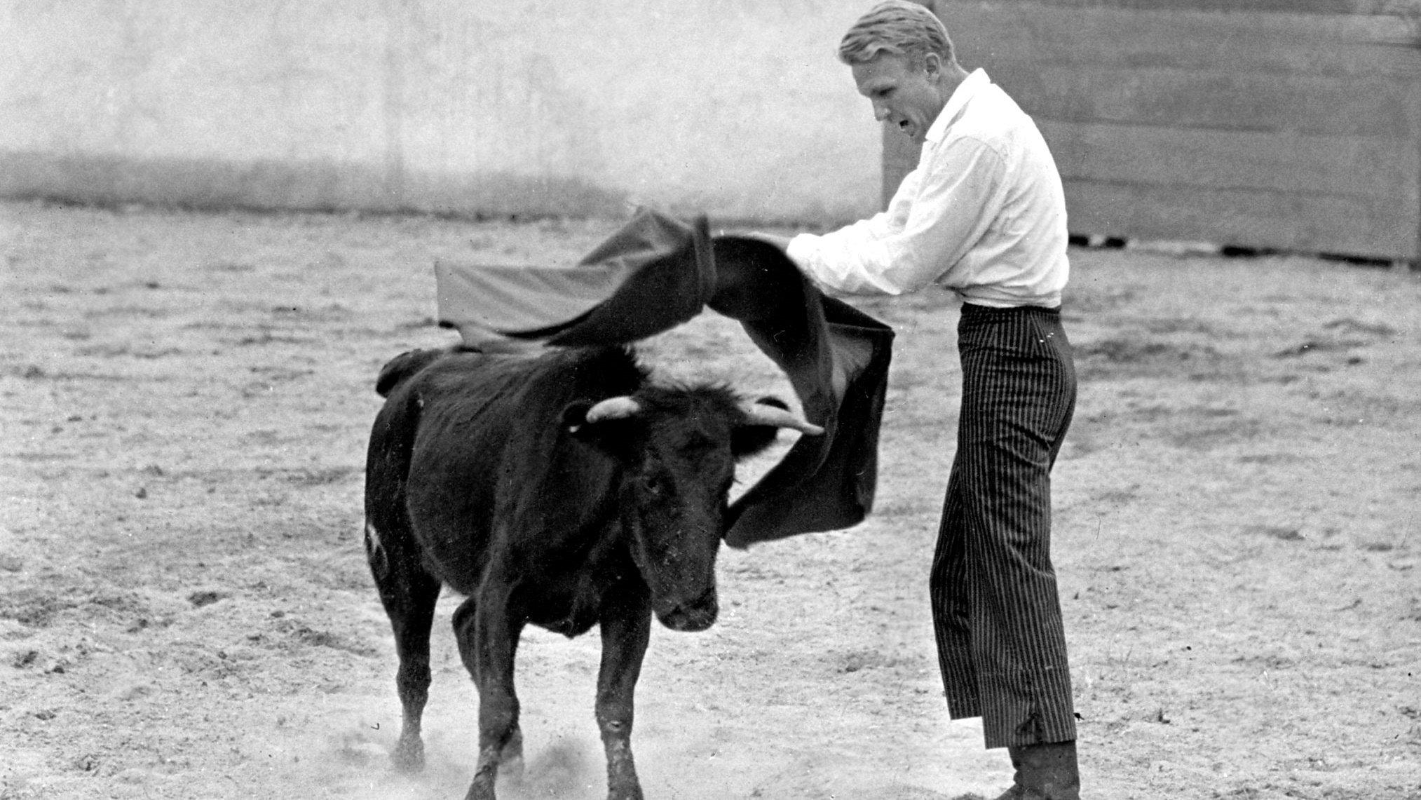 Bullfighter and the Lady 1951 movie scene