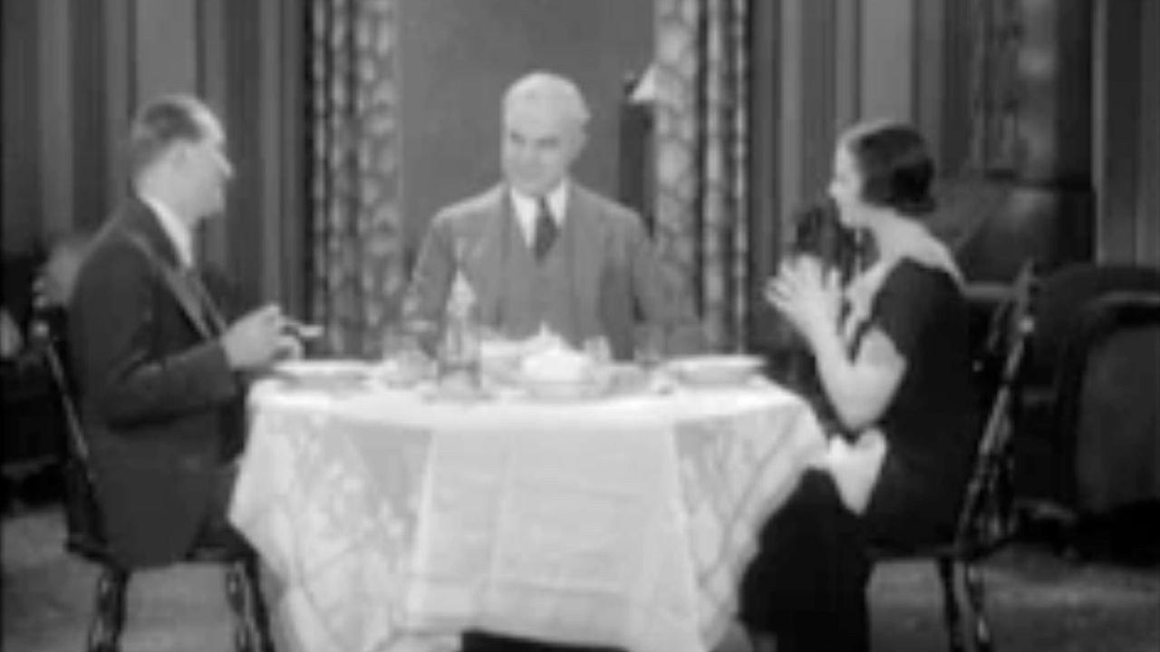 Five Minutes from the Station 1930 movie scene