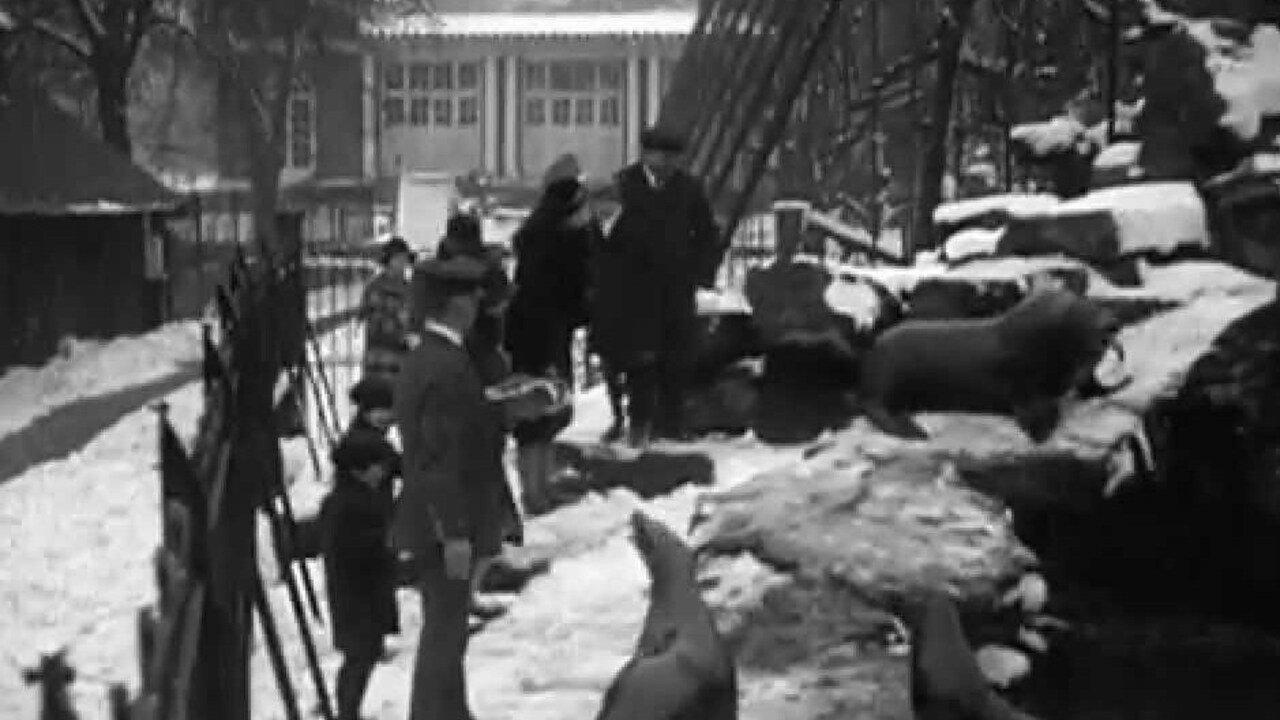 A 'White' Christmas 1927 movie scene