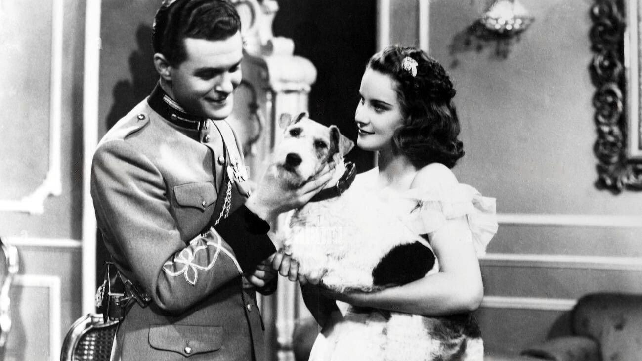 Ballo al castello 1939 movie scene
