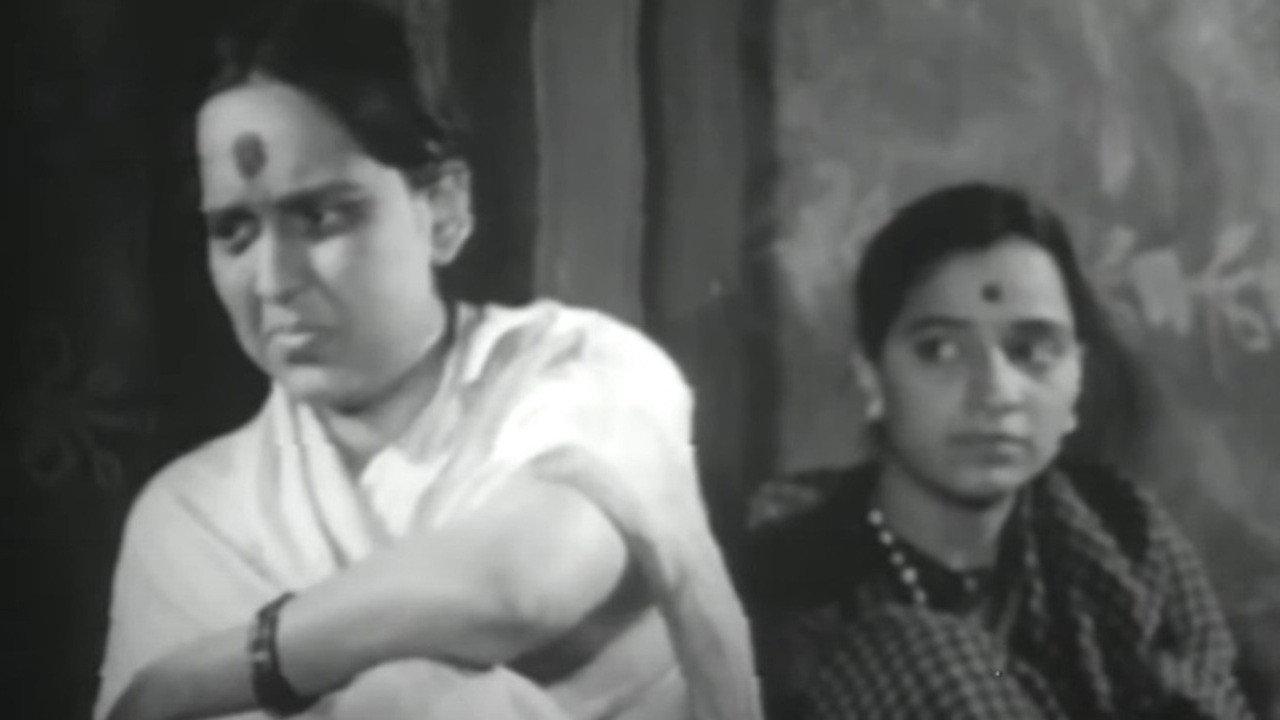 Smruti Chitre 1982 movie scene