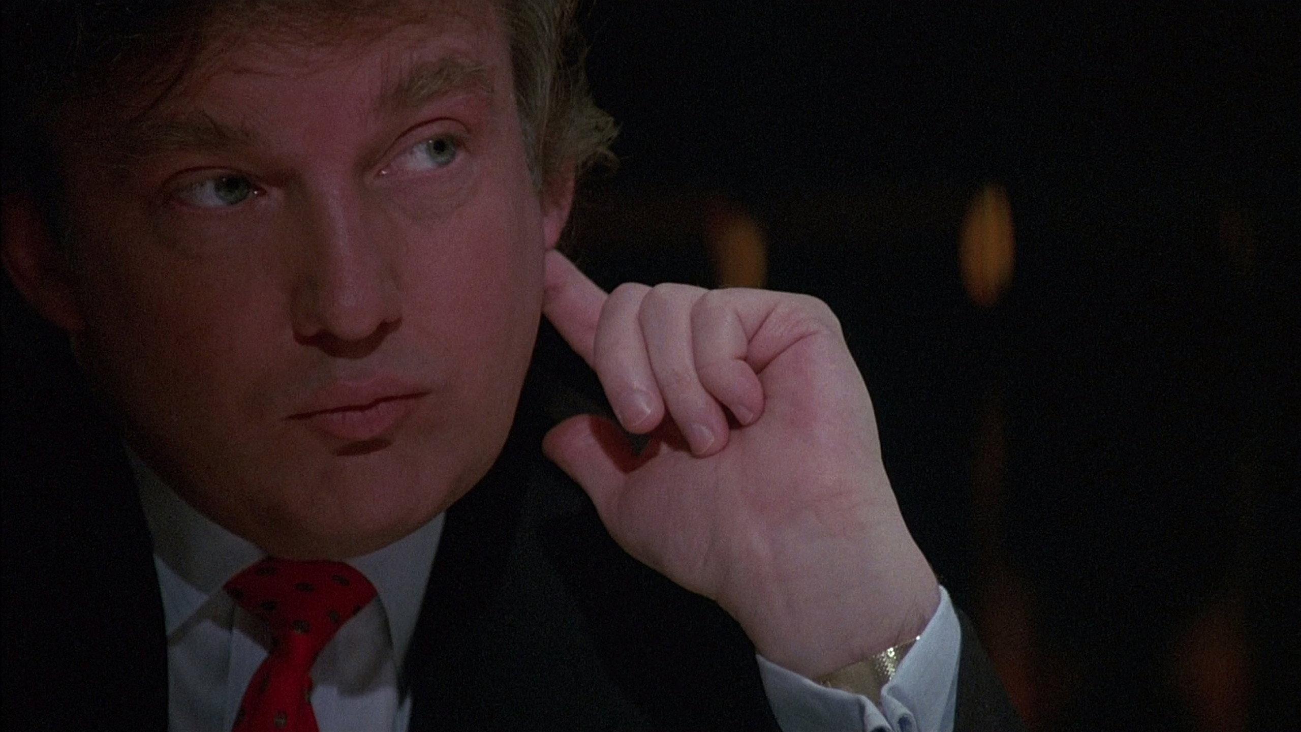 Ghosts Can't Do It 1989 movie scene