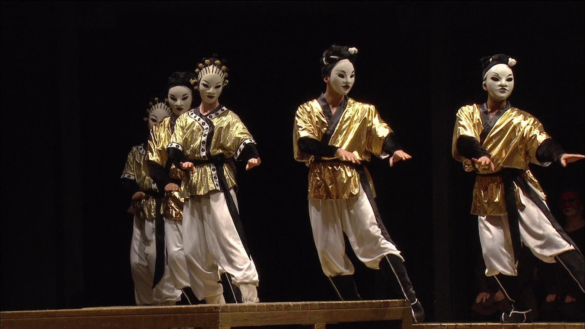 Royal Opera House: Turandot 2013 movie scene