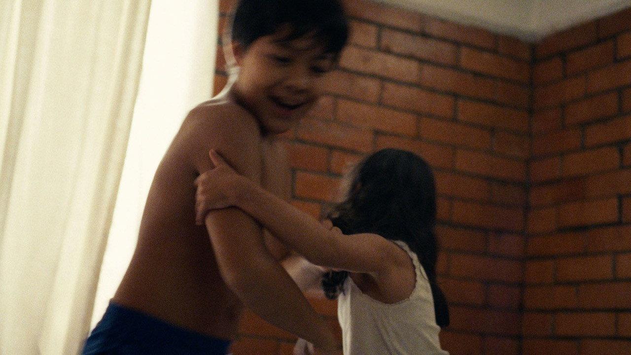 Casa chica 2025 movie scene