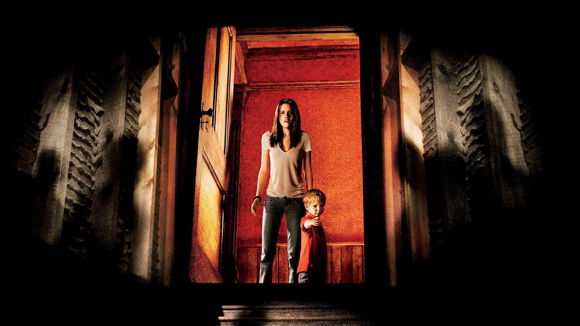 The Messengers 2007 movie scene