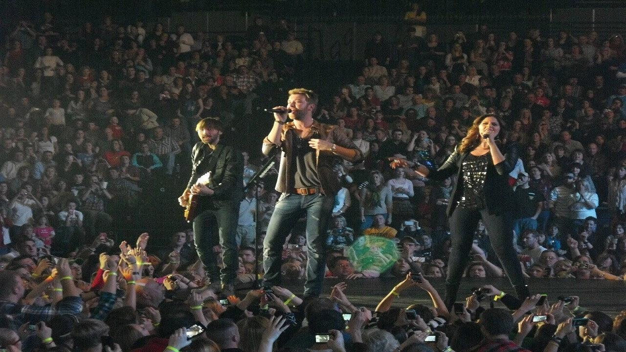 Lady Antebellum: Own the Night World Tour 2012 movie scene