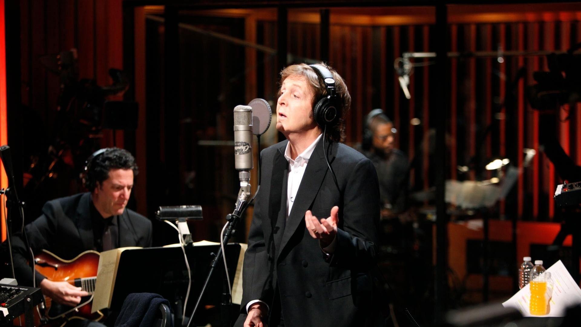 Paul McCartney: Live Kisses 2012 movie scene