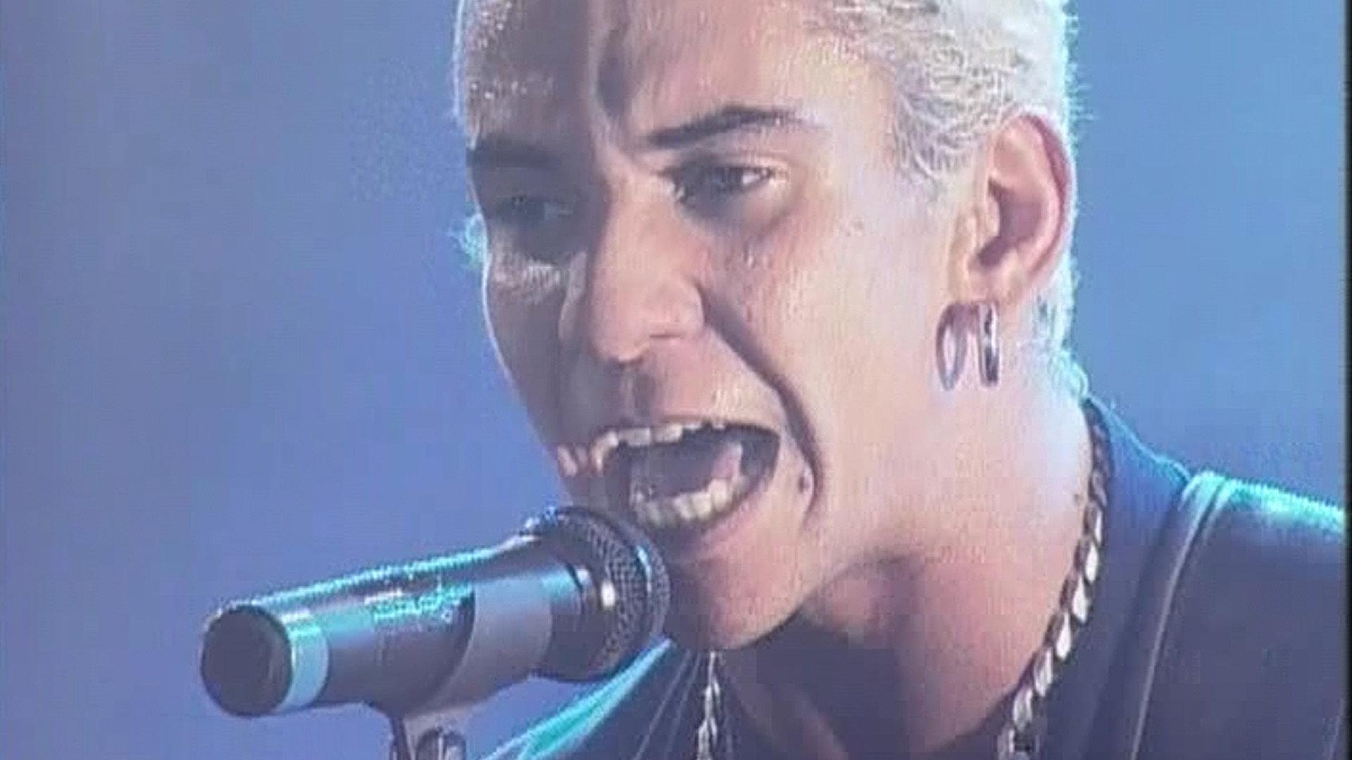 Raimundos - MTV ao Vivo 2000 movie scene