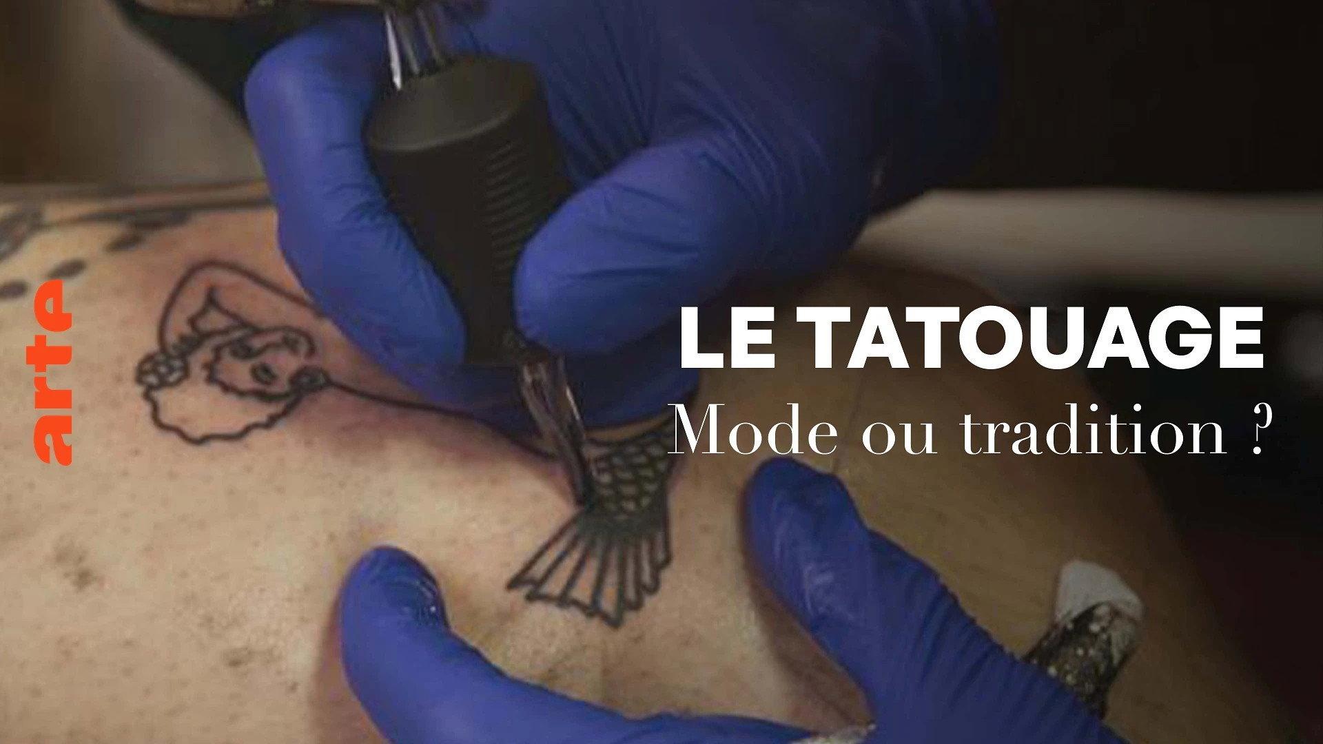 Le tatouage - Mode ou tradition ? 2023 movie scene