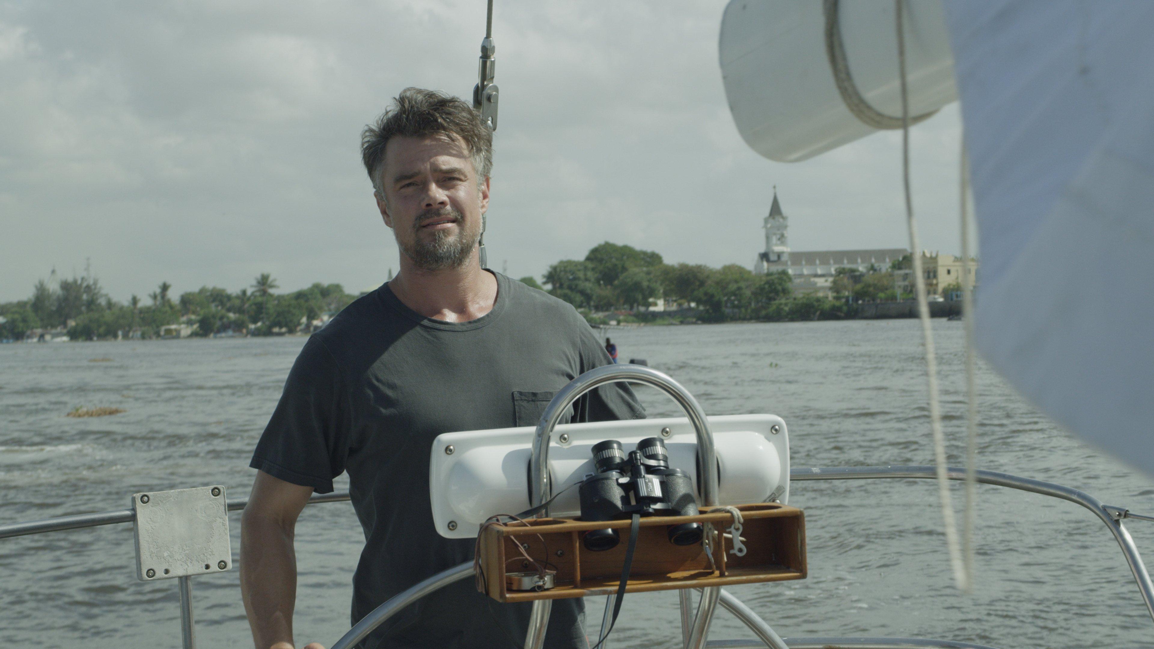 Capsized: Blood in the Water 2019 movie scene