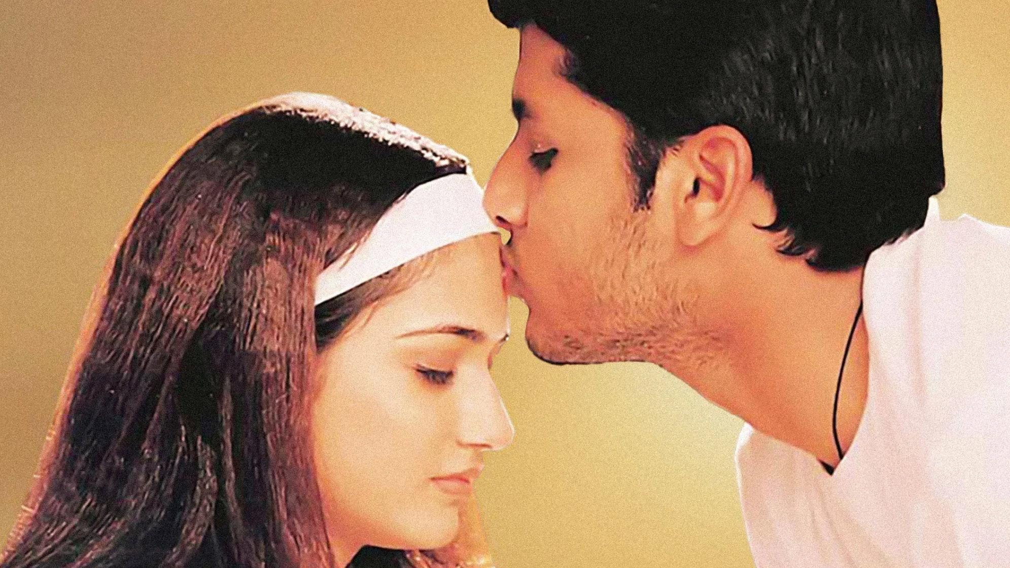 Dil 2003 movie scene