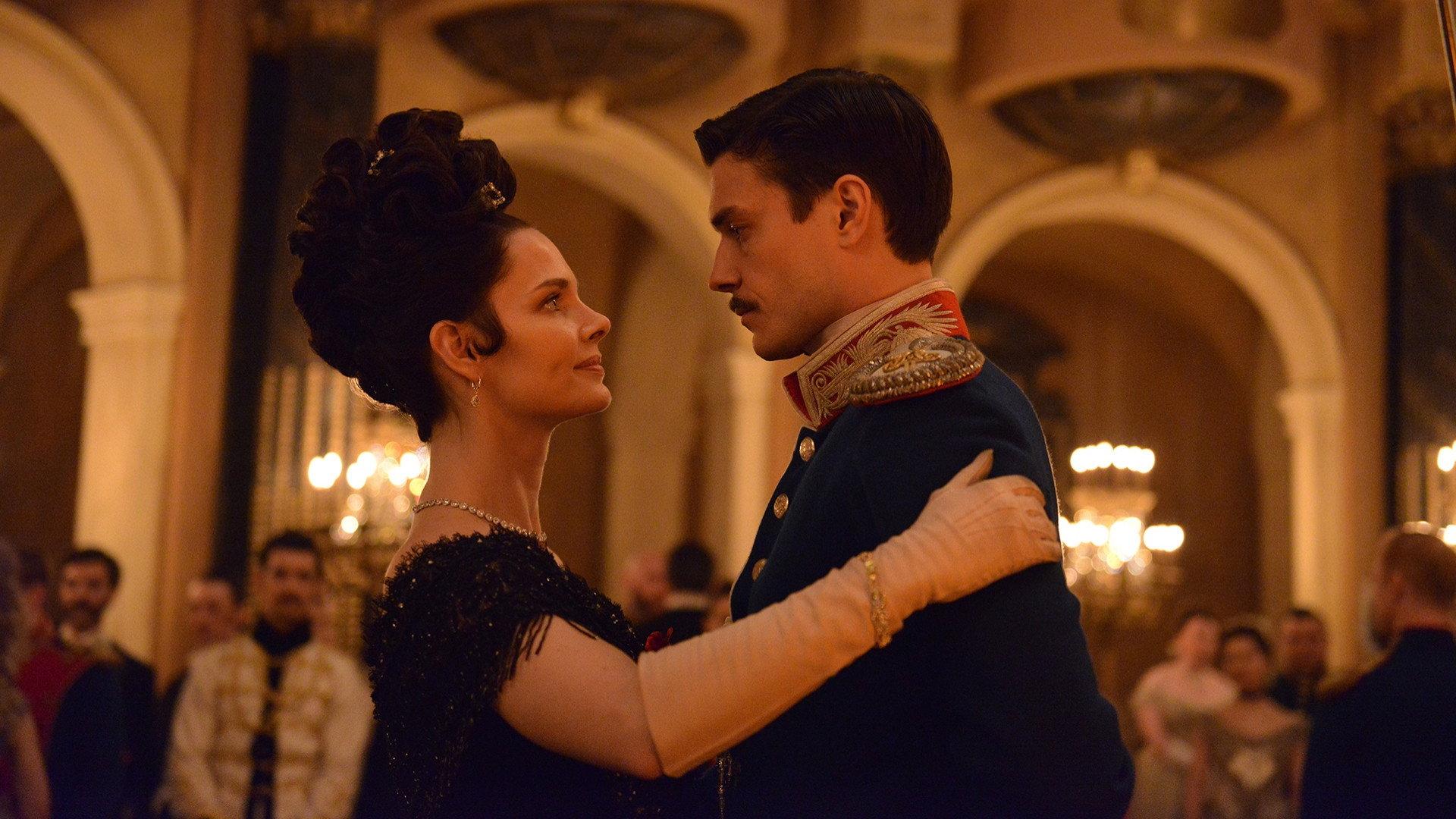 Anna Karenina. Vronsky's Story 2017 movie scene