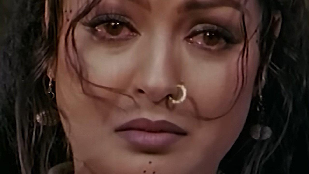 Ber Pipal 2000 movie scene