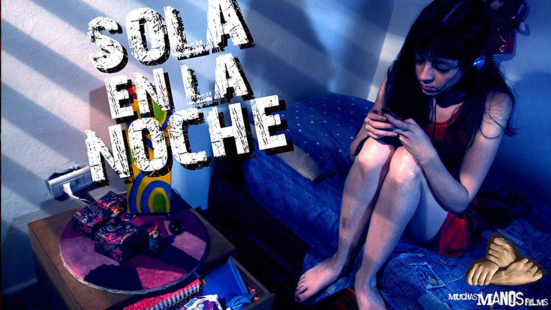 Sola en la Noche 2009 movie scene