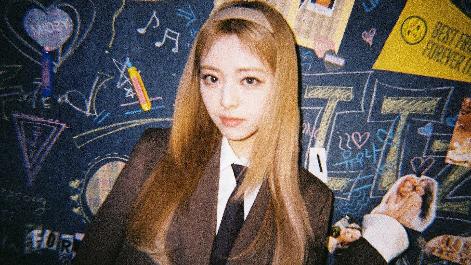 ITZY 2023 Season's Greetings [Best Friends Forever] 2022 movie scene