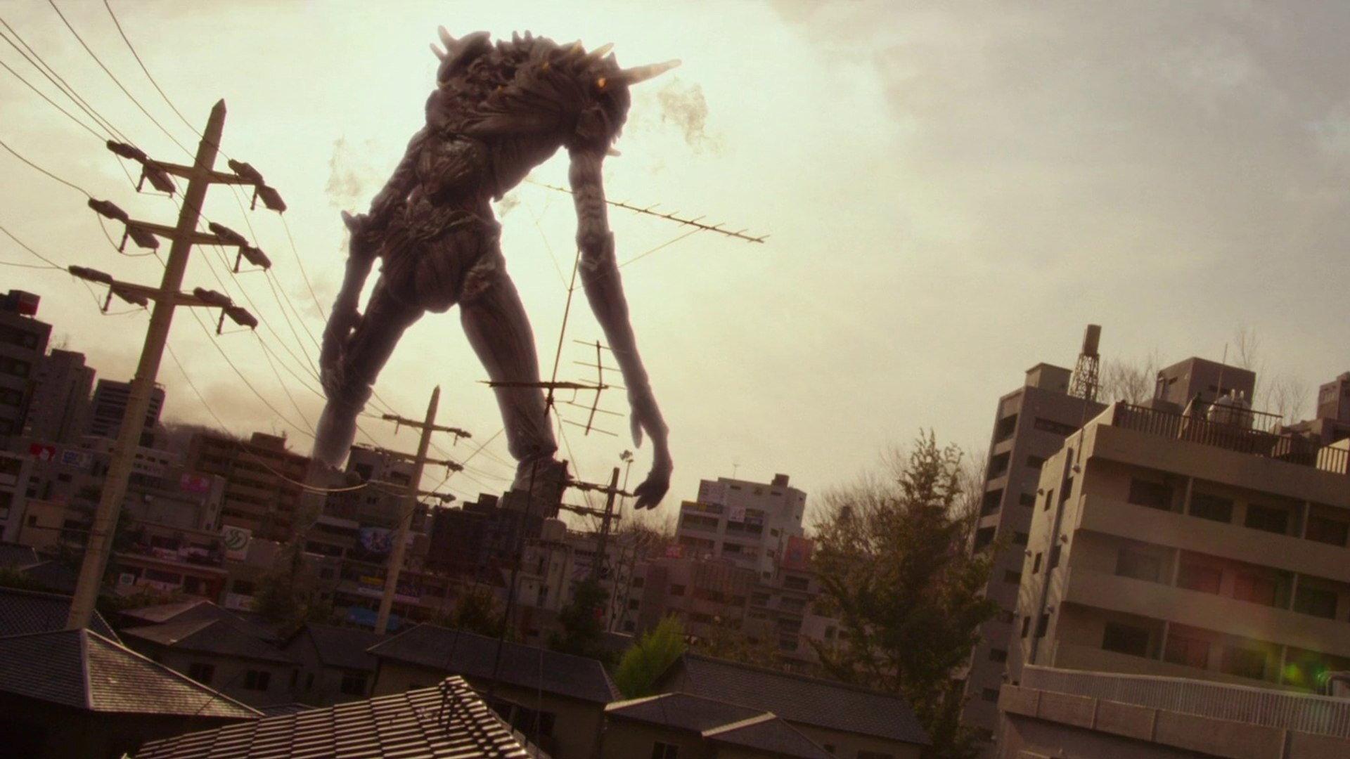 Giant God Warrior Appears in Tokyo 2012 movie scene