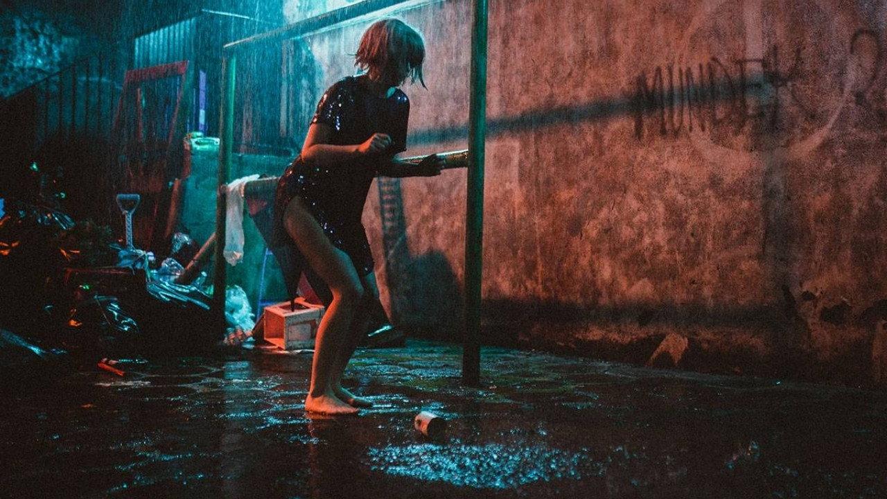 The Day I Found a Girl in the Trash 2022 movie scene