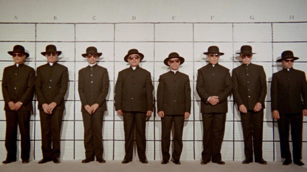 Pulp 1972 movie scene