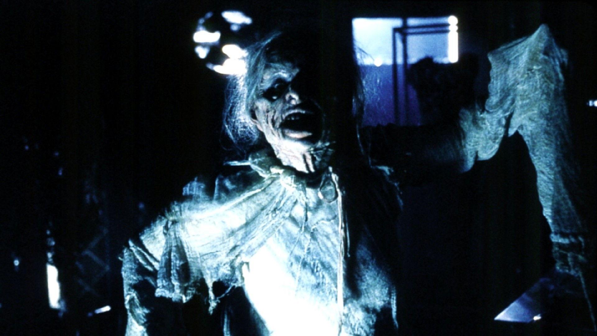 Fear of the Dark 2003 movie scene