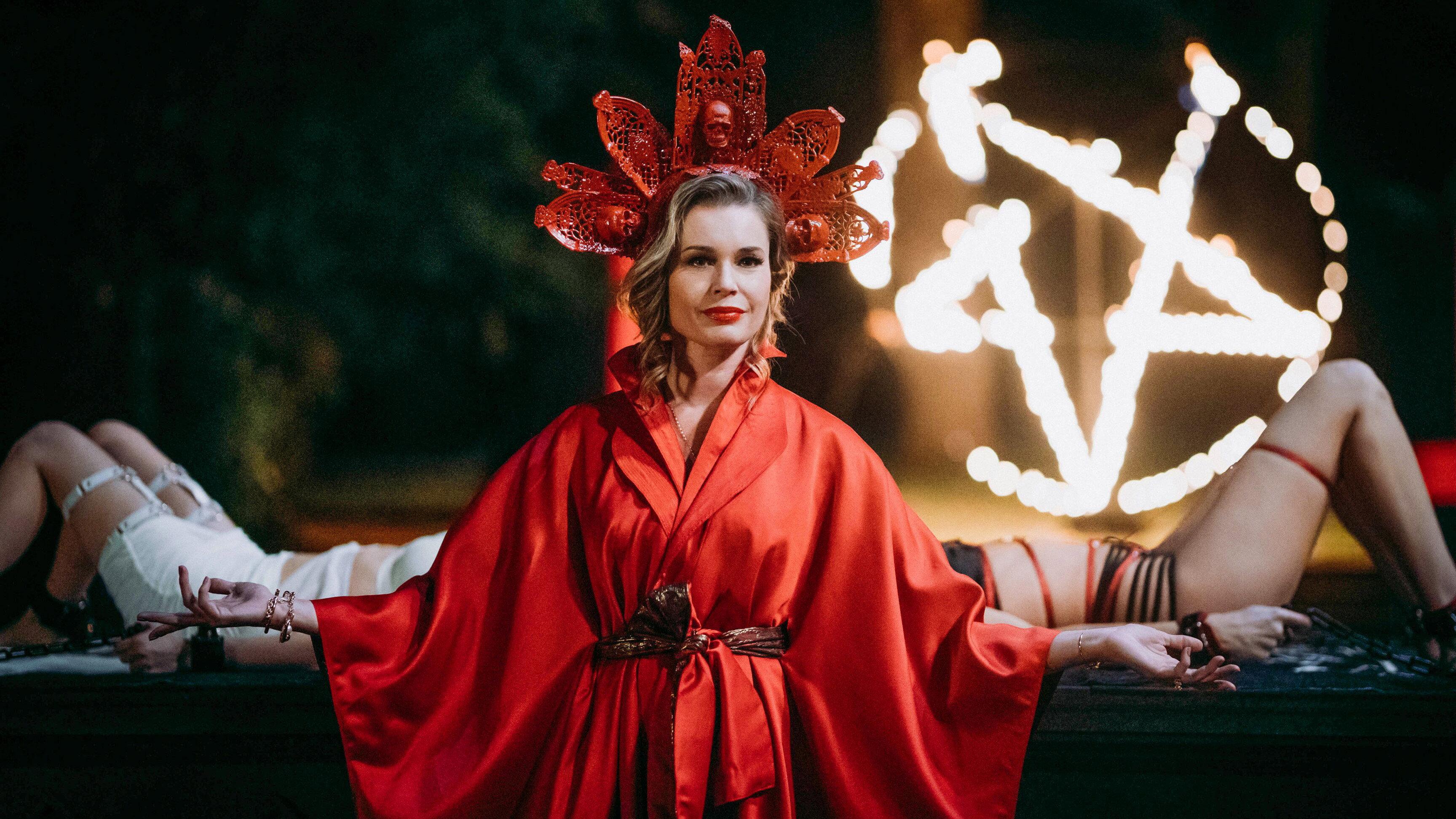 Satanic Panic 2019 movie scene