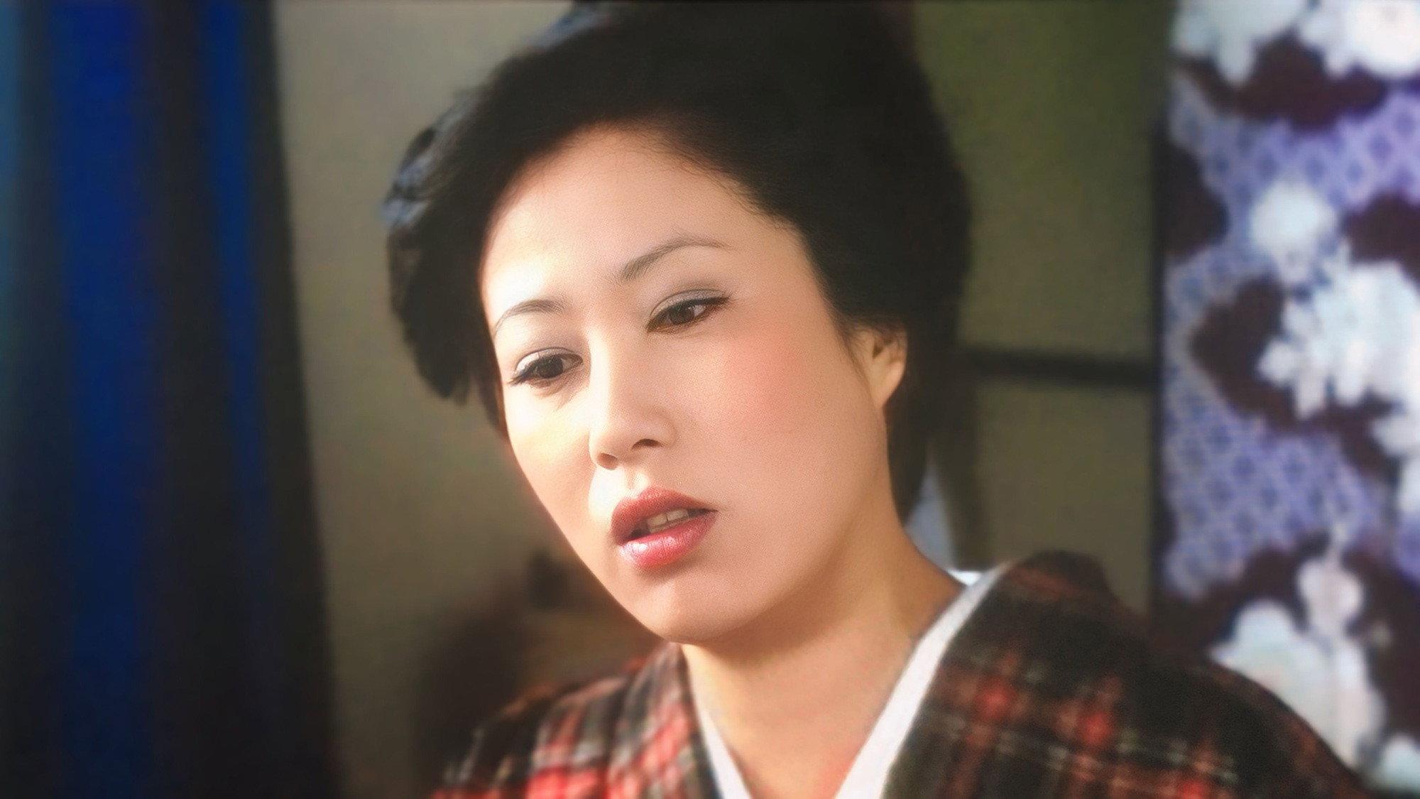 Tissue Paper By the Geisha's Pillow 1977 movie scene