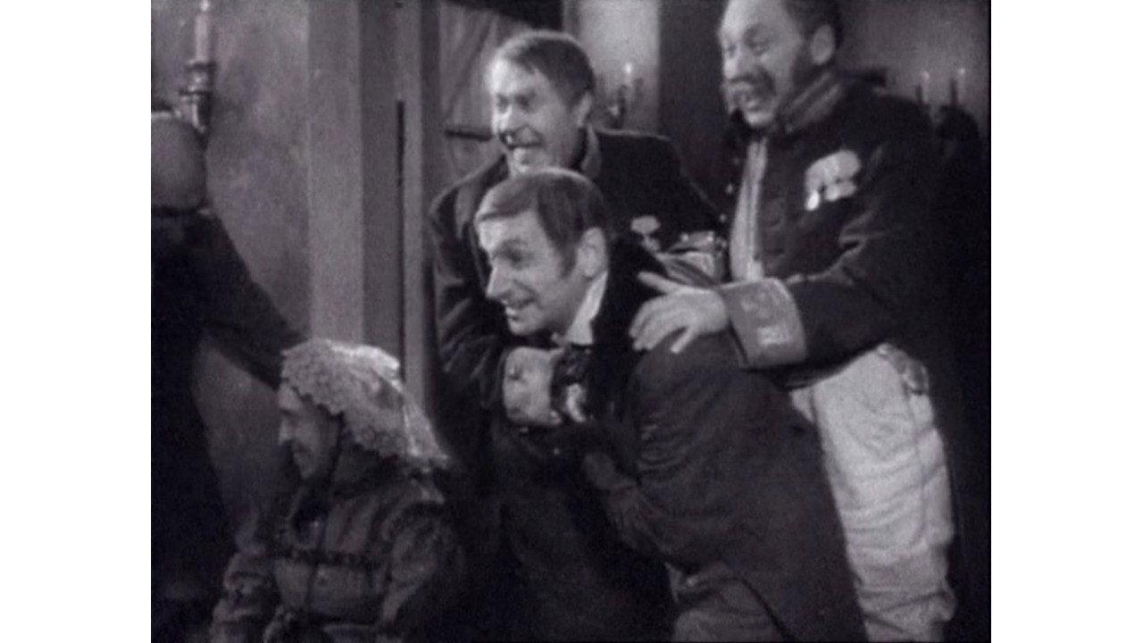 How Ivan Ivanovich Quarreled with Ivan Nikiforovich 1941 movie scene
