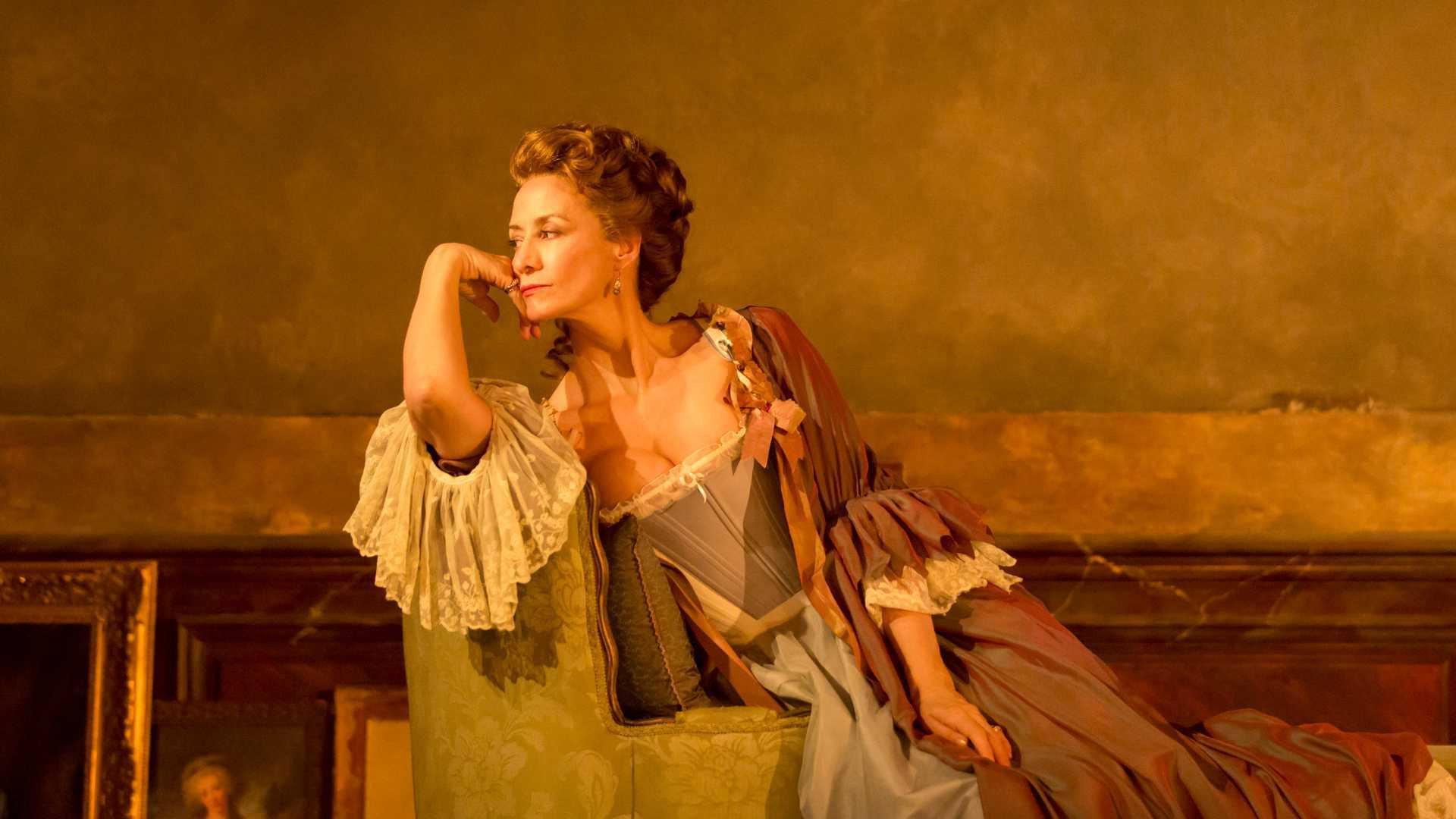 National Theatre Live: Les Liaisons Dangereuses 2016 movie scene