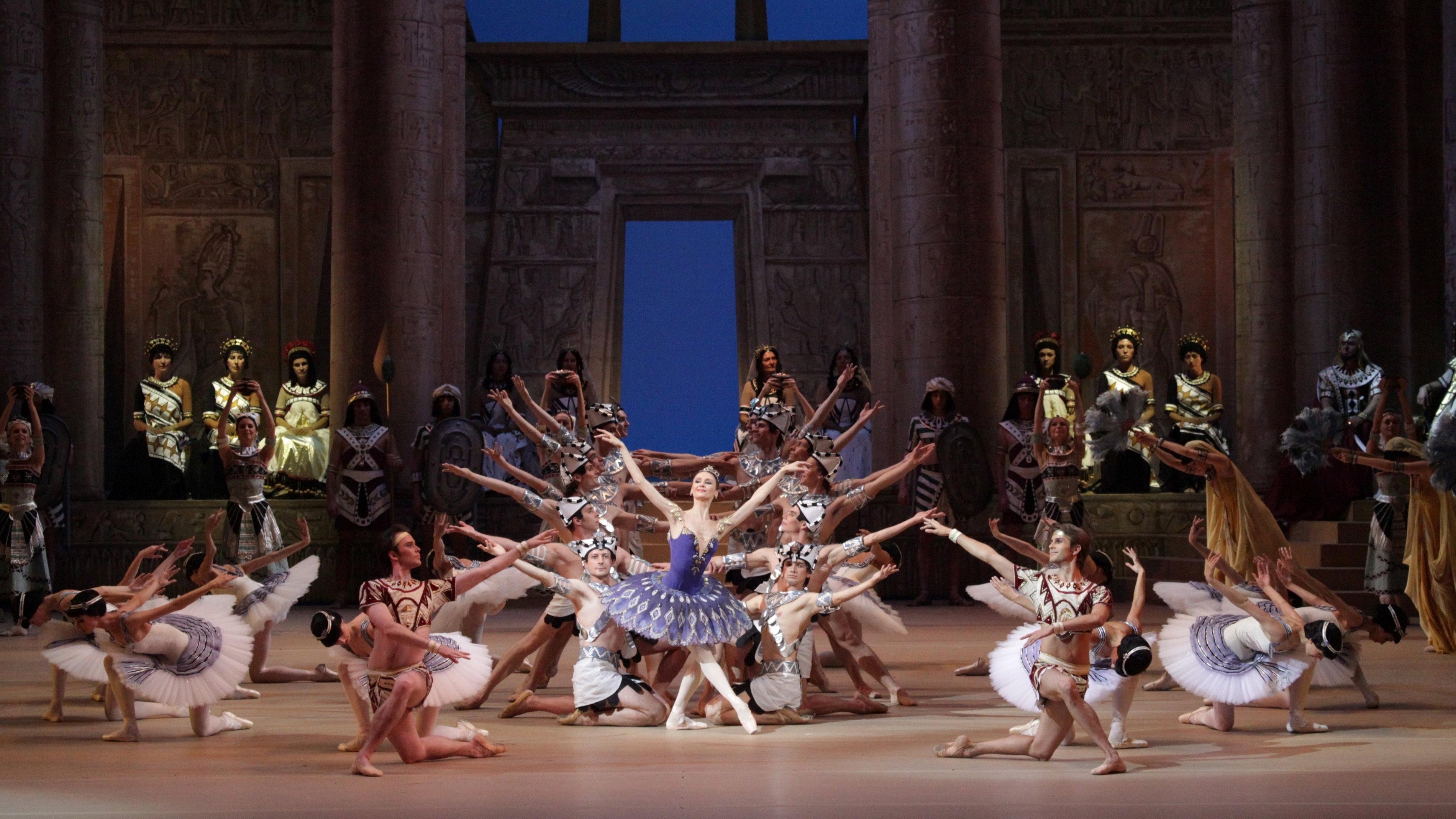 Bolshoi Theatre: ballet The Pharaoh's Daughter 2014 movie scene