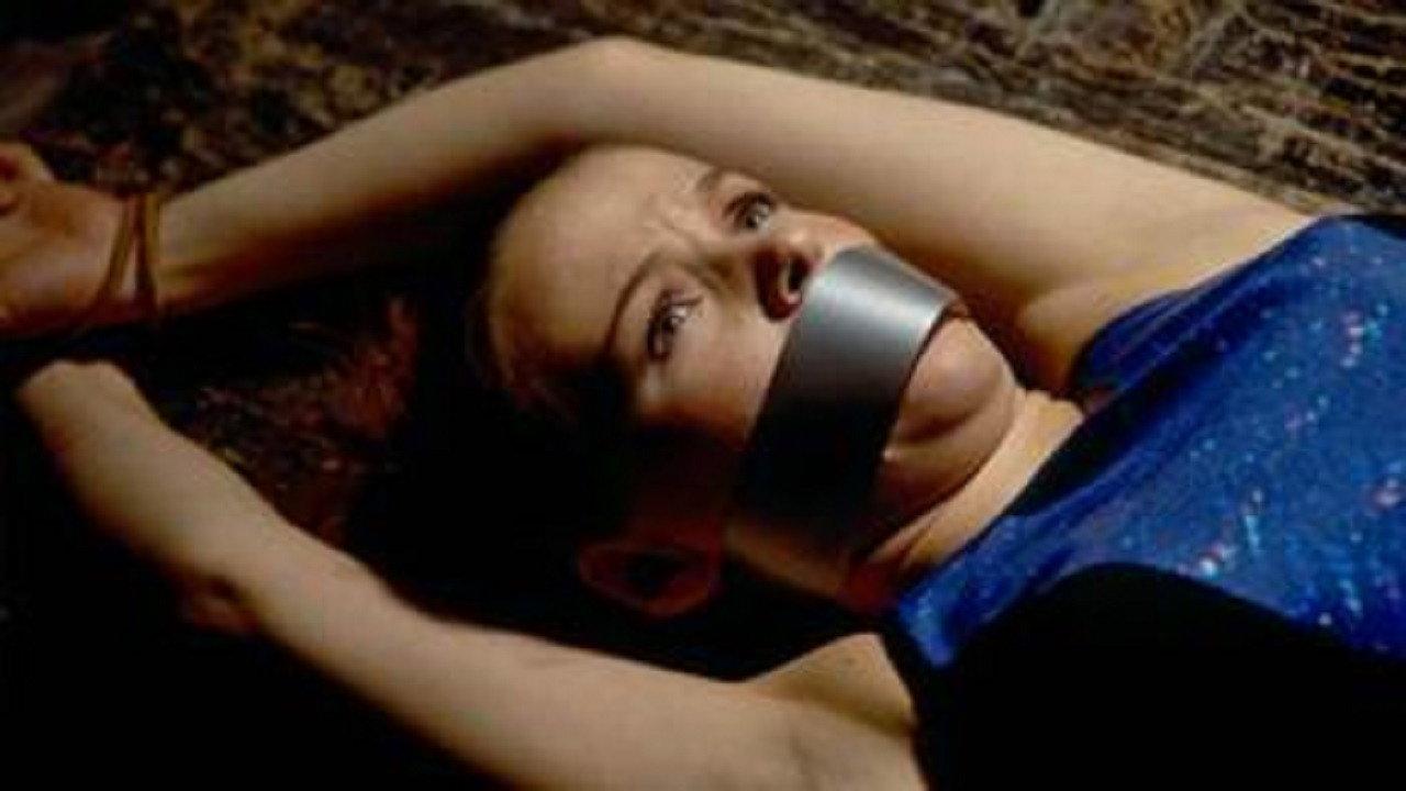The Broken Chain 2001 movie scene