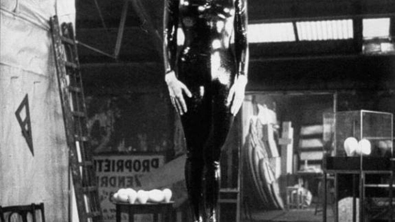 13 figures de Sarah Beauchesne au 71, rue Blanche 1993 movie scene