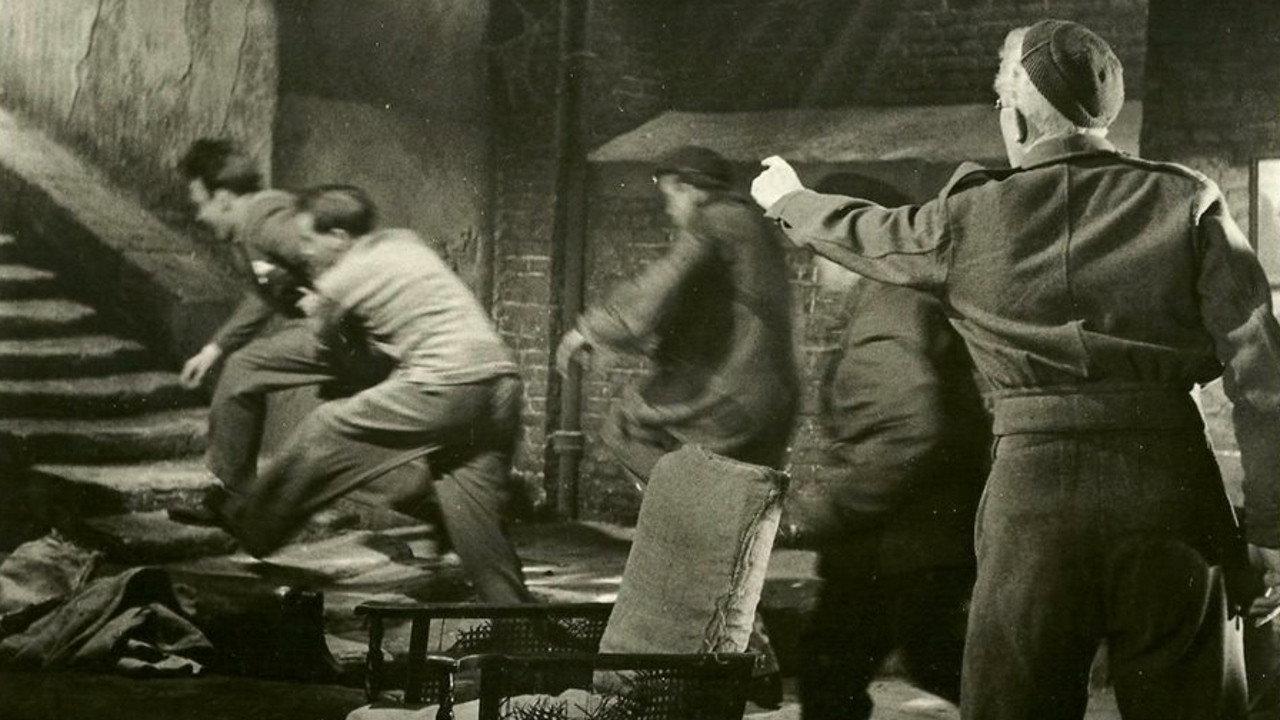 Tiger in the Smoke 1956 movie scene