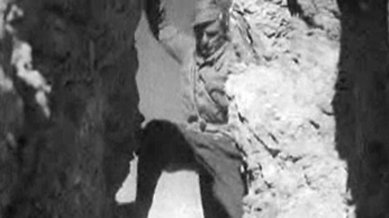 Rocciatori ed Aquile 1942 movie scene