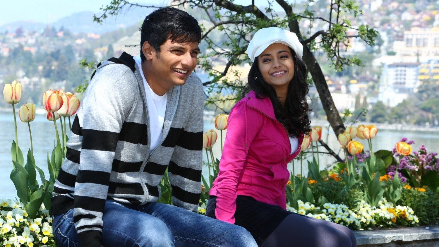 Endrendrum Punnagai 2013 movie scene