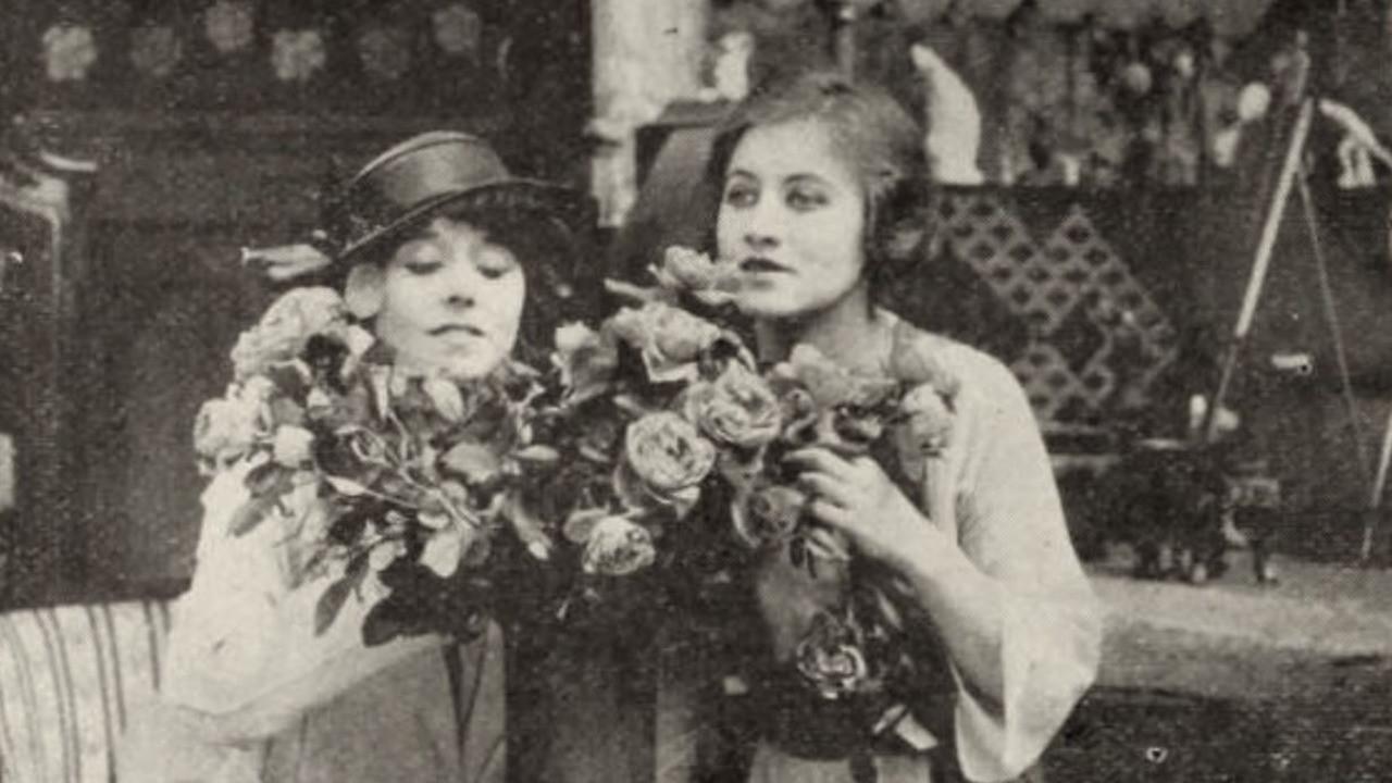 The Flash of an Emerald 1915 movie scene