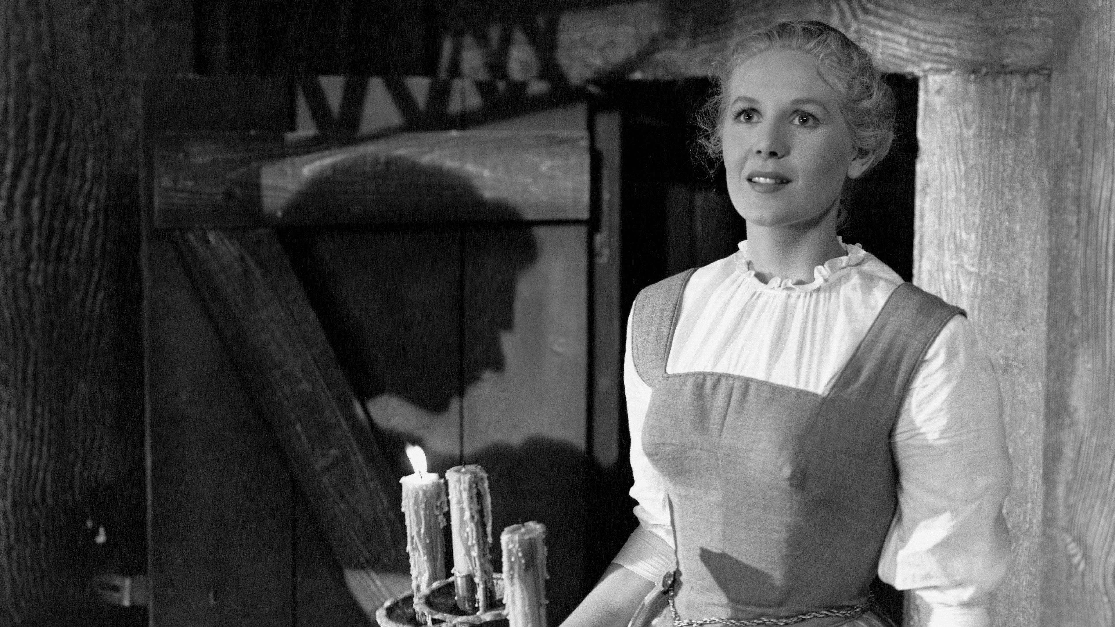 The Exile 1947 movie scene