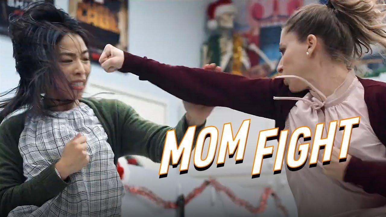 Mom Fight 2019 movie scene