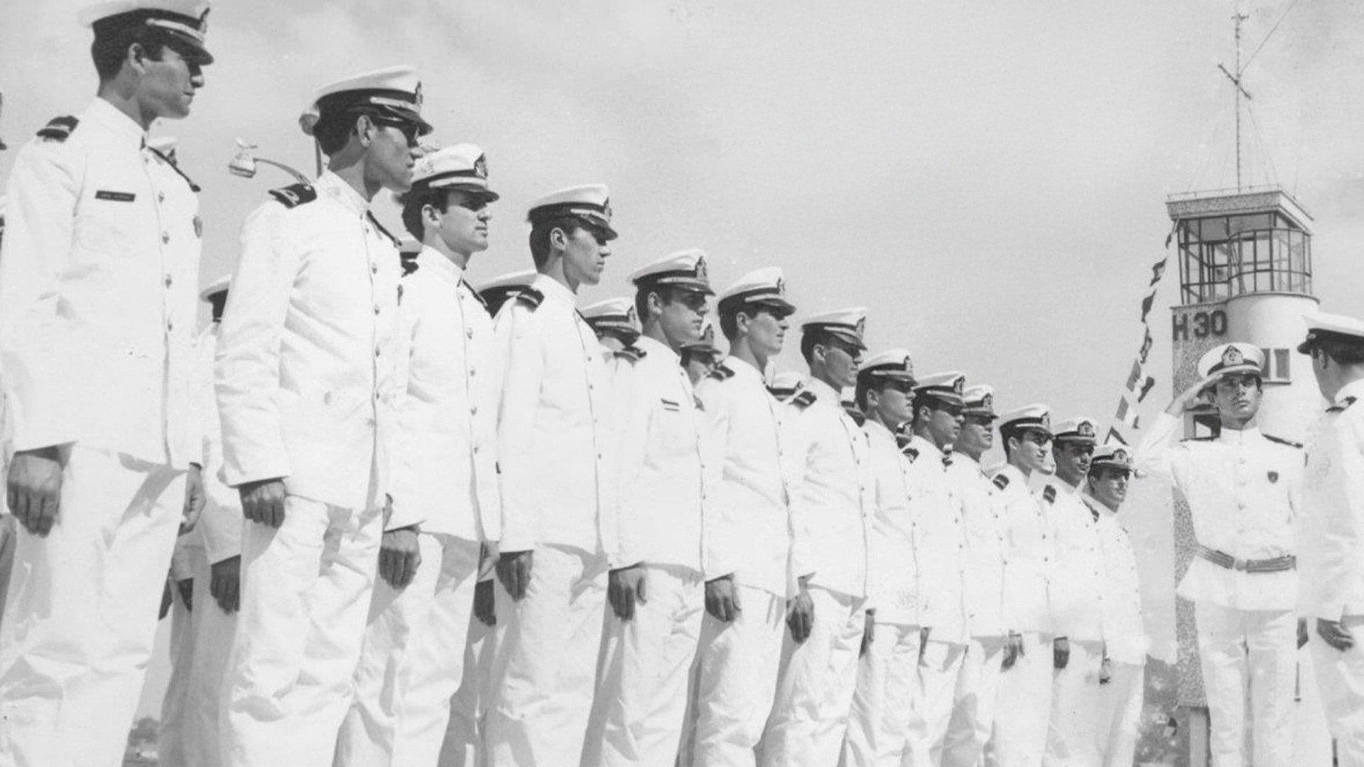 Denizciler Geliyor 1966 movie scene