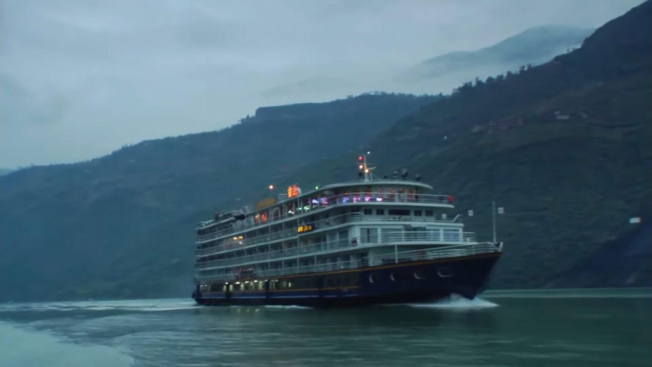 Up the Yangtze 2008 movie scene