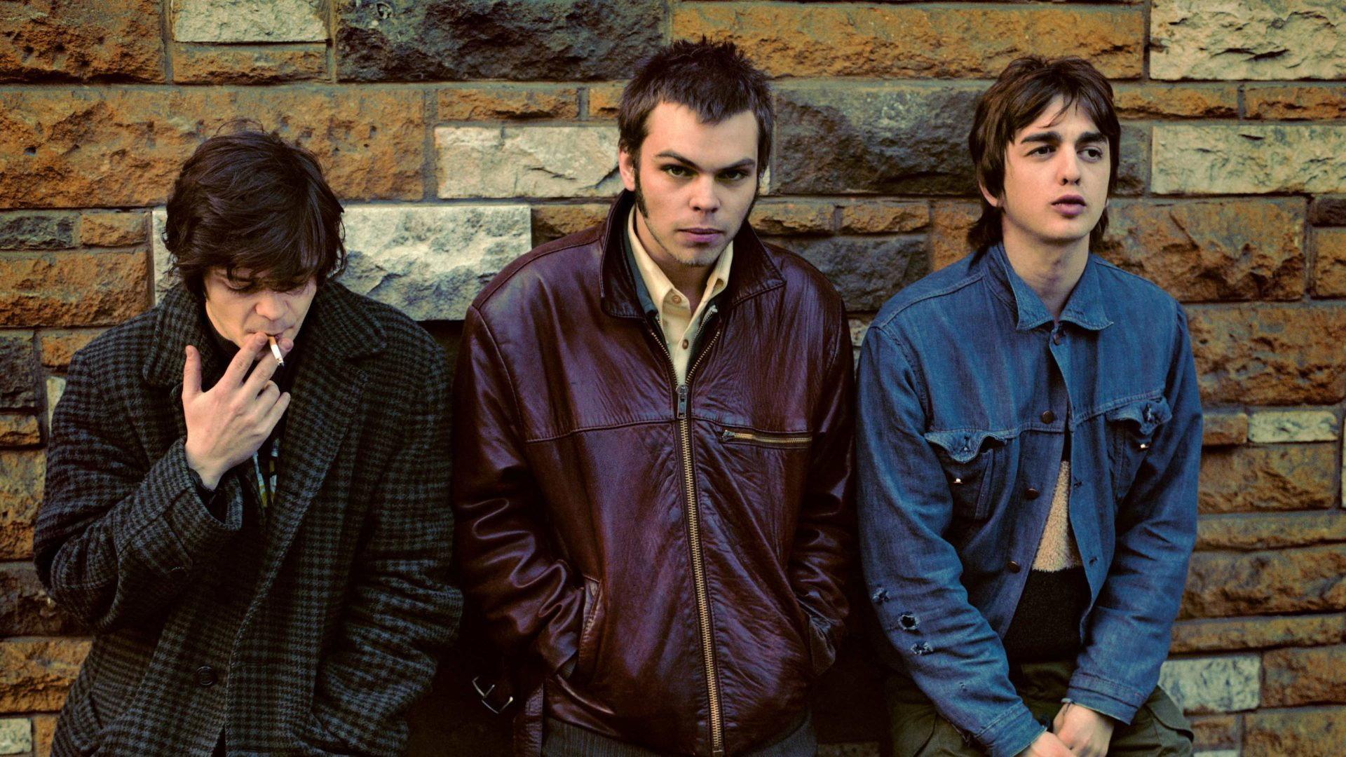 Supergrass is 10 2004 movie scene