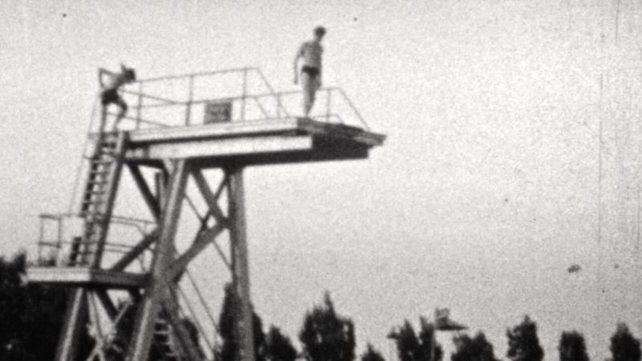 Trip to Hilsea Lido 1949 movie scene