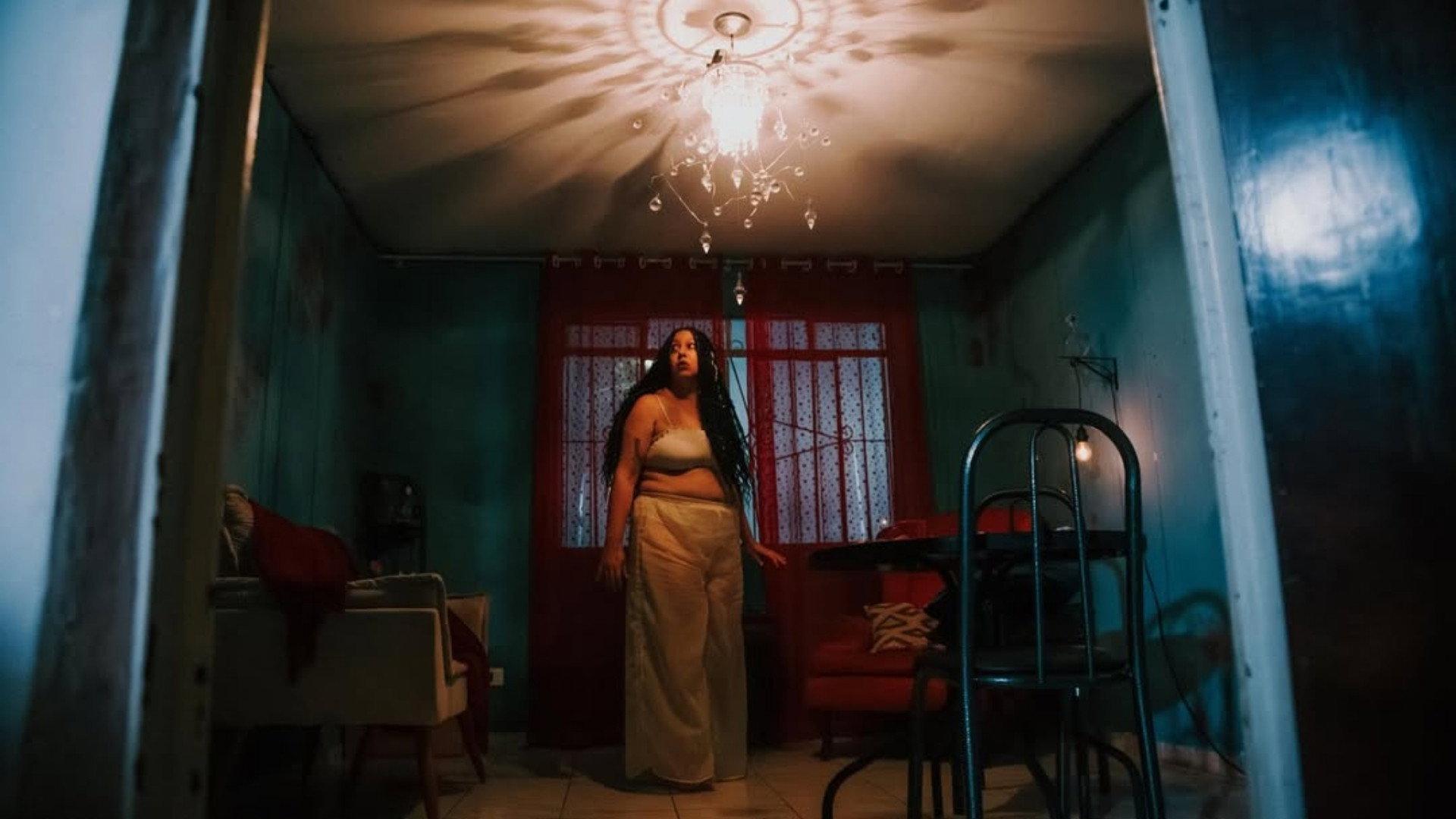 Enluarada 2026 movie scene